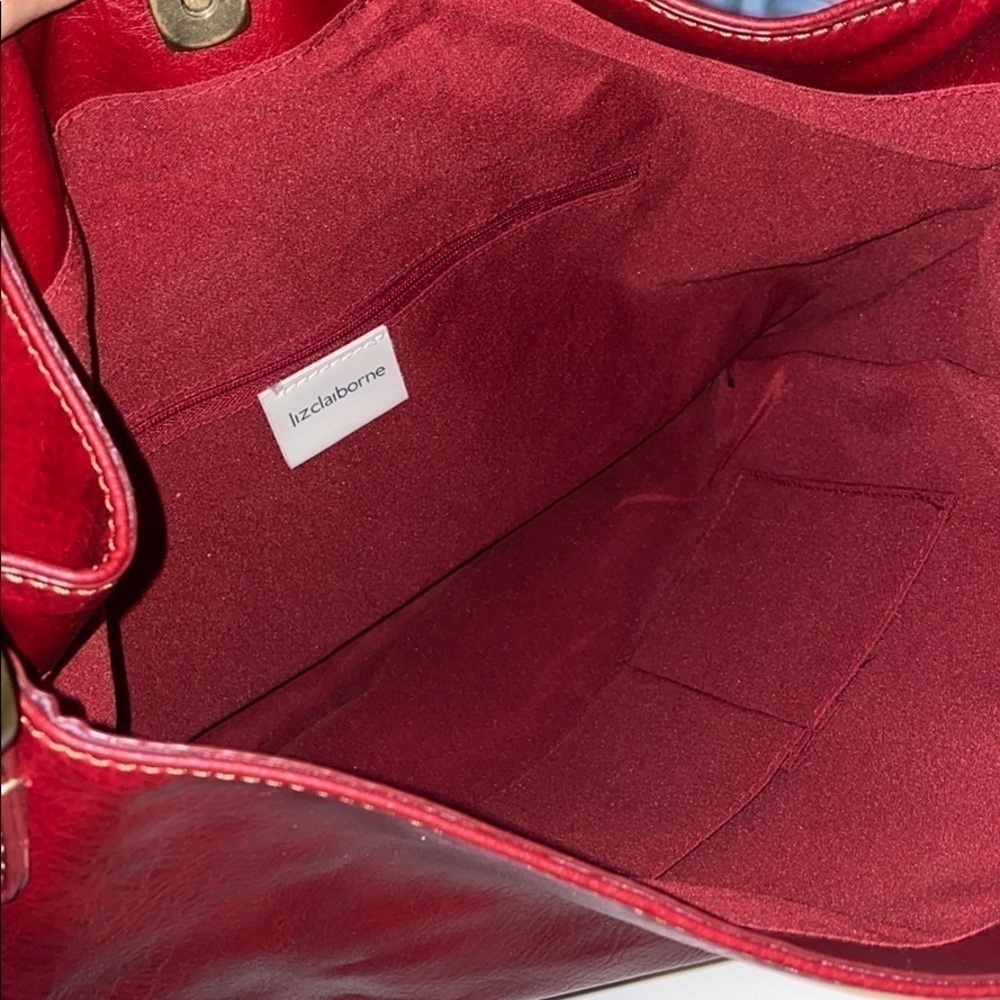 Red purse faux leather, clean and great condition - Picture 4 of 7